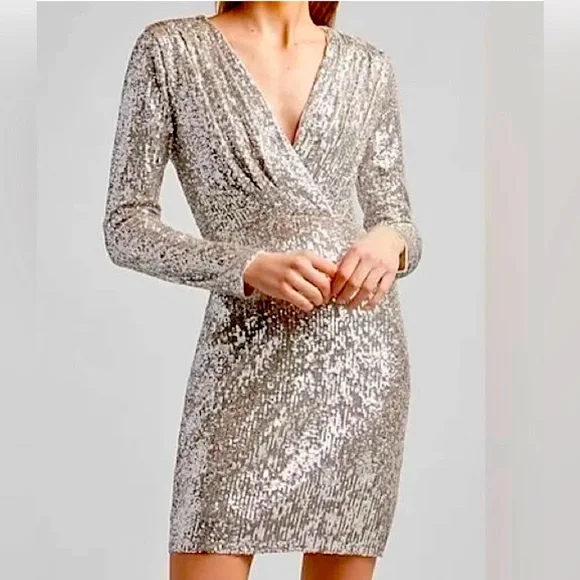 long sleeve mini dress maroon Burgundy Velvet Damask Print Long Sleeve Mini Dress